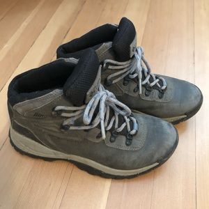Columbia waterproof leather and mesh hiking boot